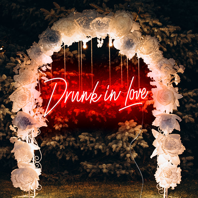 “Drunk in Love ”light up signs
