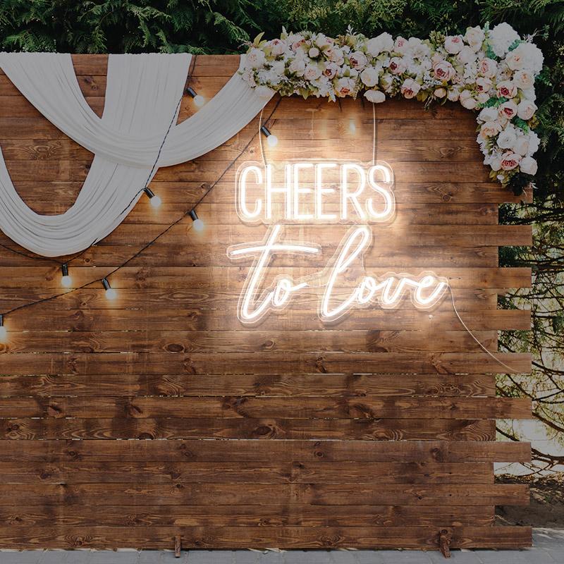 Cheers to love wedding neon signage - neonpartys.co.uk
