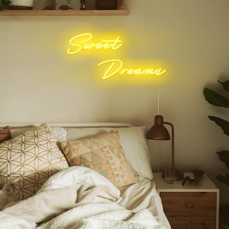 sweet dreams neon sign - neonpartys.co.uk
